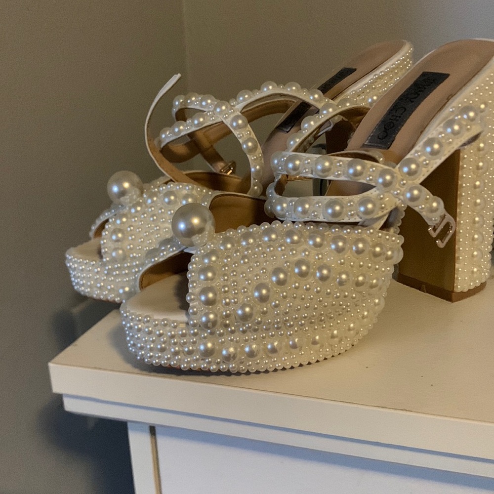 Size 38 Pearl platform heels! Only worn once for engagement pictures!